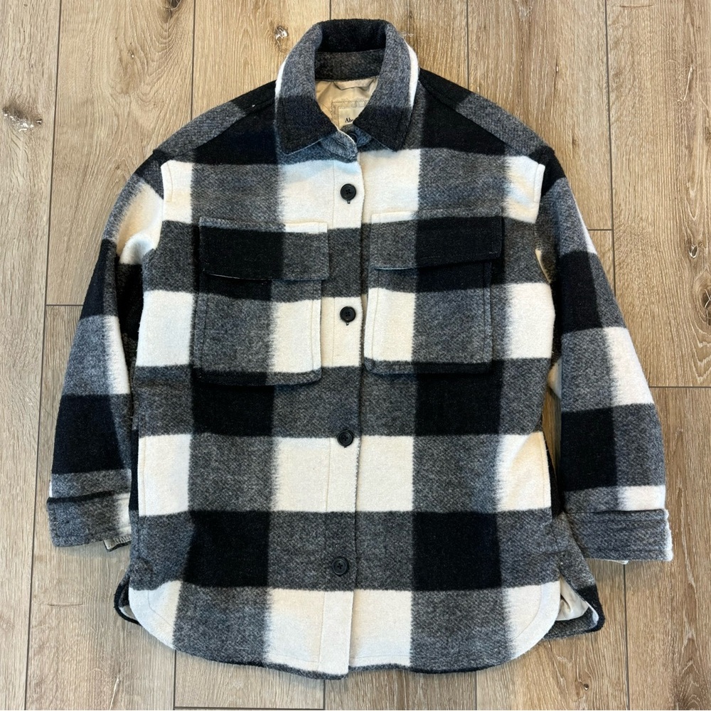 Abercrombie Gray White Black Plaid Quilted Shacket Fall Jacket Sherpa Jacket XXS